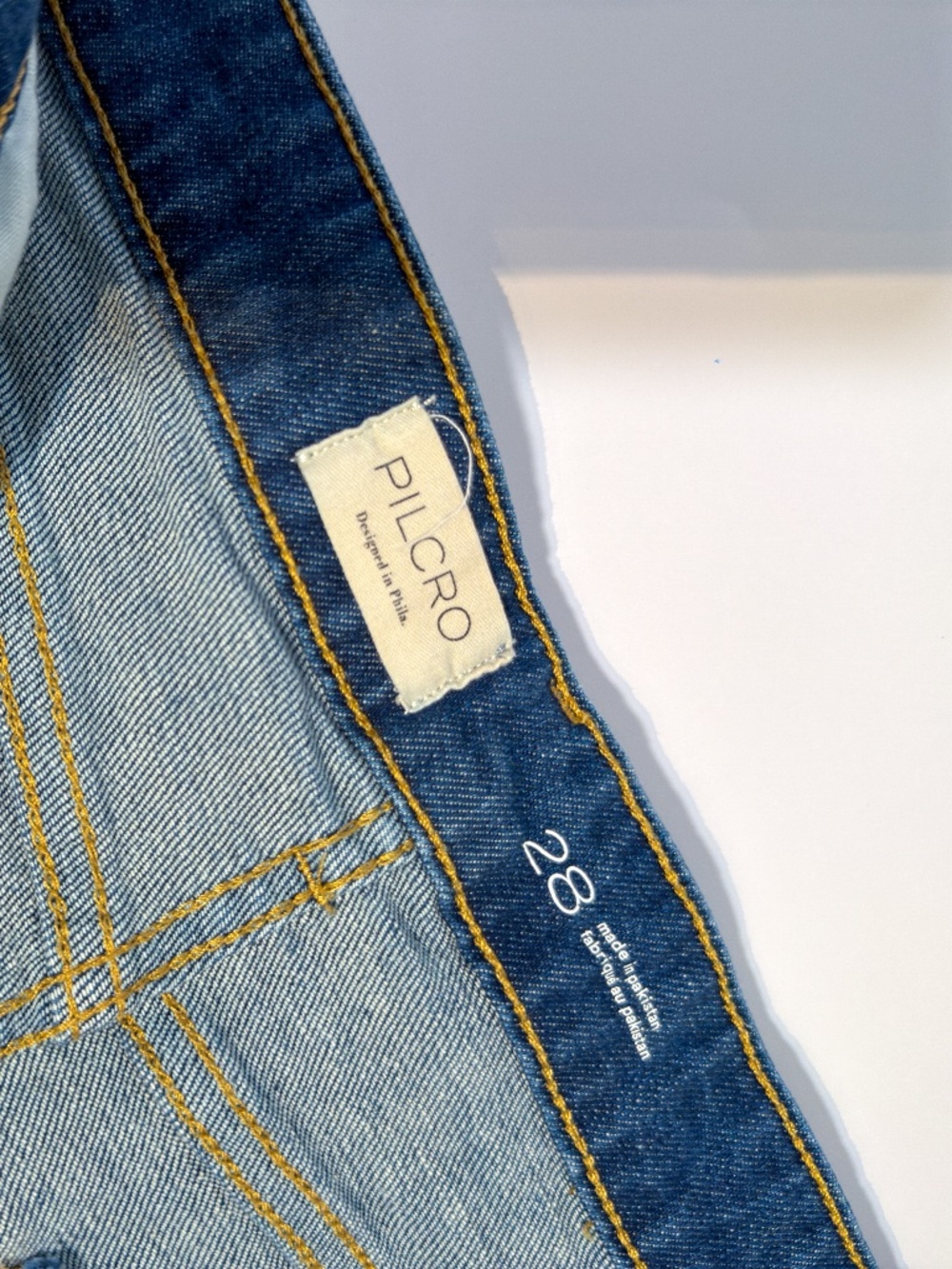 Pilcro Barrel Jeans - Size 28 |EUC - Picture 5 of 5